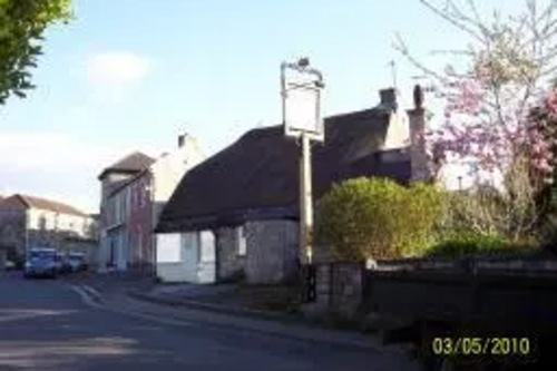 Tisbury pub