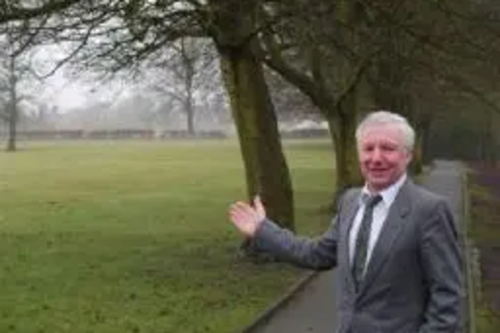 Roy Gregg at Pickwood Rec