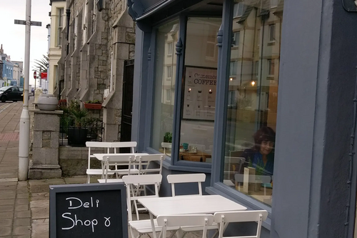 Comemos Deli Cafe, Sandgate High Street