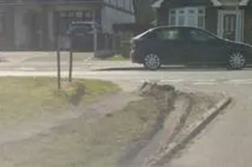 Rutted verge