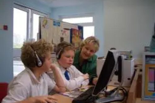 Terrye Teverson with St Mary’s School Pupils