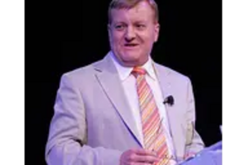 charles-kennedy-speaking-at-conference-rally-2009